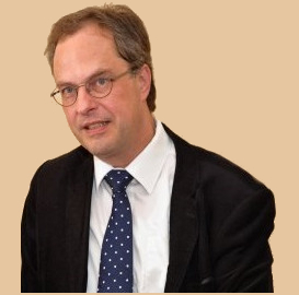 Dr. Ralf Köbler